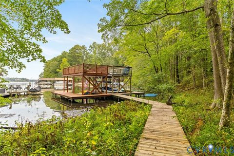 Tiny photo for 20 Breezewood Road, Boydton, VA 23917 (MLS # 2527184)