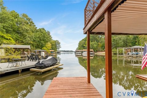 Tiny photo for 20 Breezewood Road, Boydton, VA 23917 (MLS # 2527184)