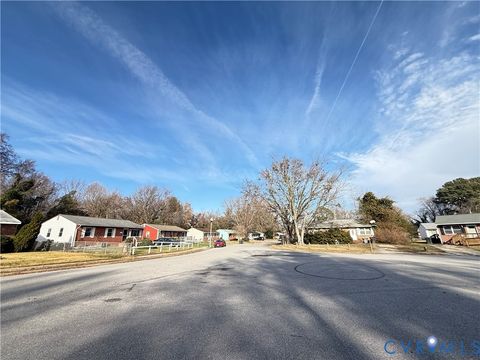 Tiny photo for 212 W Sherwood Avenue, Hampton, VA 23663 (MLS # 2533526)