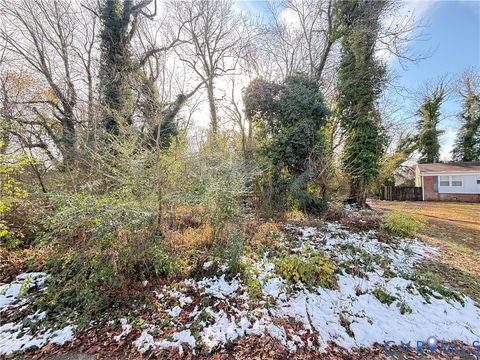 Tiny photo for 212 W Sherwood Avenue, Hampton, VA 23663 (MLS # 2533526)