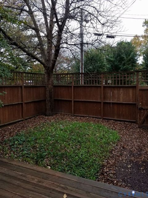 Tiny photo for 416 Strawberry Street, Richmond, VA 23220 (MLS # 2529789)