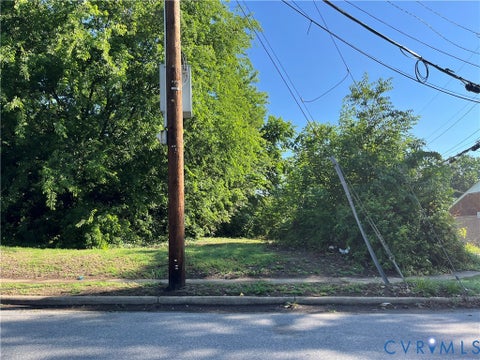 Tiny photo for 2120 Selden Street, Richmond, VA 23223 (MLS # 2613164)