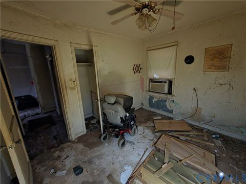 Tiny photo for 1730 Gross Avenue, Richmond, VA 23224 (MLS # 2532826)