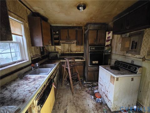 Tiny photo for 1730 Gross Avenue, Richmond, VA 23224 (MLS # 2532826)