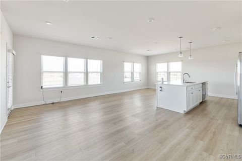 Tiny photo for 3700 Maze Runner Drive #405, Chesterfield, VA 23112 (MLS # 2508296)