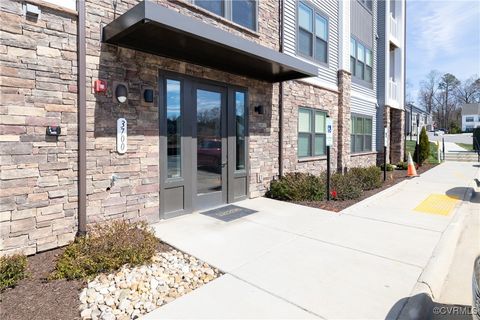 Tiny photo for 3700 Maze Runner Drive #405, Chesterfield, VA 23112 (MLS # 2508296)