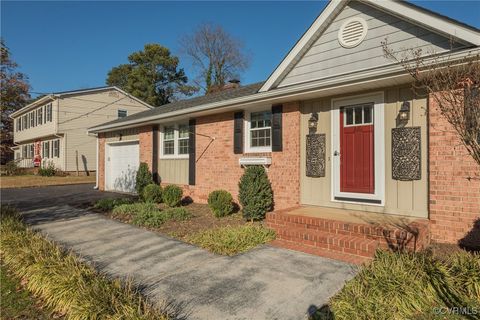 A home in Colonial Heights