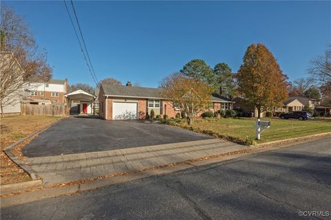 A home in Colonial Heights