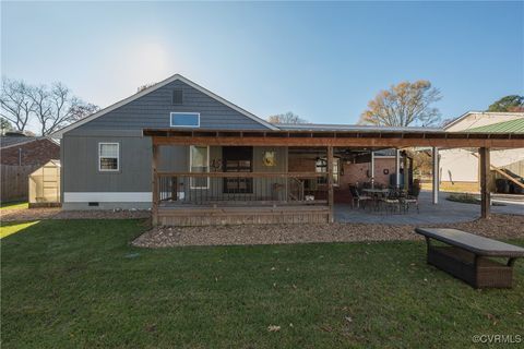 A home in Colonial Heights