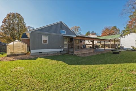 A home in Colonial Heights