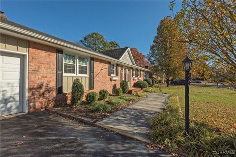 A home in Colonial Heights