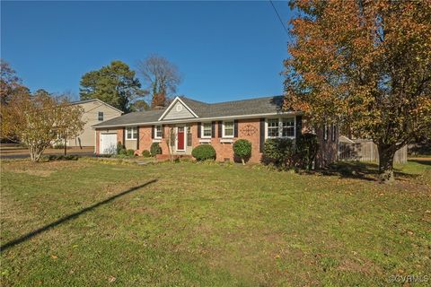 A home in Colonial Heights