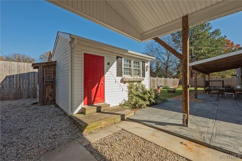 A home in Colonial Heights