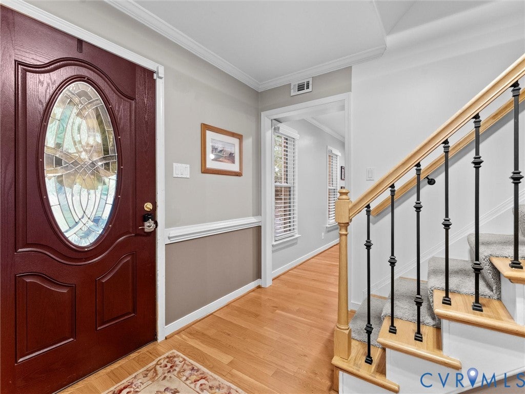 5705 Oak Knoll Lane