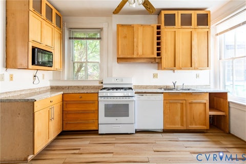 Tiny photo for 18 N Lombardy Street, Richmond, VA 23220 (MLS # 2627787)