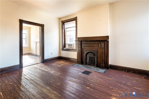Tiny photo for 18 N Lombardy Street, Richmond, VA 23220 (MLS # 2627787)