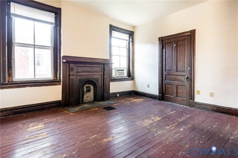Tiny photo for 18 N Lombardy Street, Richmond, VA 23220 (MLS # 2627787)