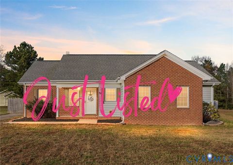 Photo of 680 Horseshoe Road, Jarratt, VA 23867 (MLS # 2531548)