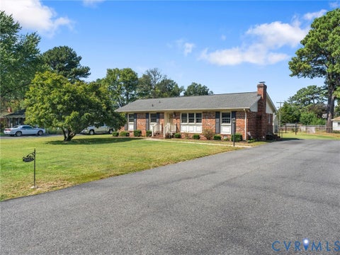 Tiny photo for 8165 Greenview Road, Mechanicsville, VA 23111 (MLS # 2625290)