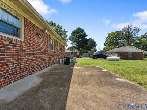 Tiny photo for 8165 Greenview Road, Mechanicsville, VA 23111 (MLS # 2625290)