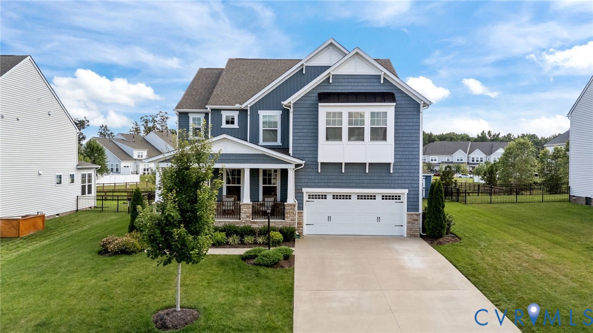 10109 Hollythorne Lane