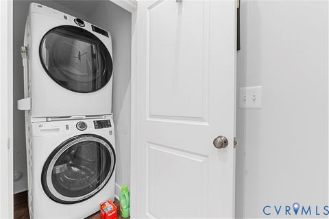 Tiny photo for 1508 Moore Street #B, Richmond, VA 23220 (MLS # 2615842)