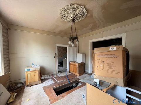 Tiny photo for 235-237 Grove Avenue, Petersburg, VA 23803 (MLS # 2601853)