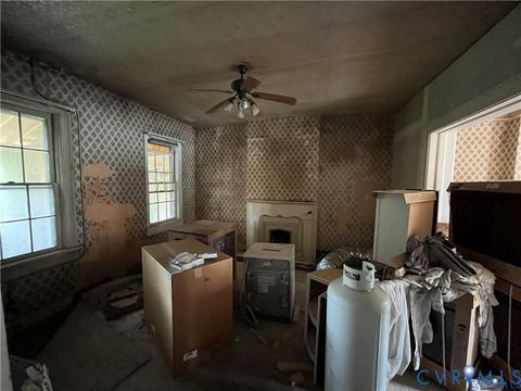 Tiny photo for 235-237 Grove Avenue, Petersburg, VA 23803 (MLS # 2601853)