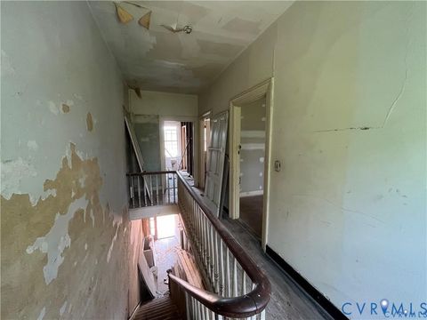 Tiny photo for 235-237 Grove Avenue, Petersburg, VA 23803 (MLS # 2601853)