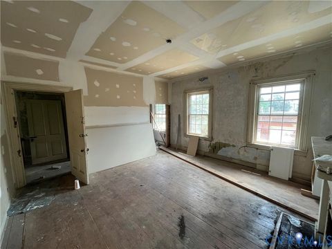 Tiny photo for 235-237 Grove Avenue, Petersburg, VA 23803 (MLS # 2601853)