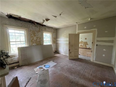 Tiny photo for 235-237 Grove Avenue, Petersburg, VA 23803 (MLS # 2601853)