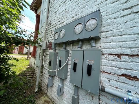 Tiny photo for 235-237 Grove Avenue, Petersburg, VA 23803 (MLS # 2601853)