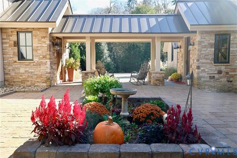 Tiny photo for 794 River Rd W Rd, Manakin Sabot, VA 23103 (MLS # 2608314)