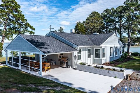 Tiny photo for 560 Eubank Landing Road Rd, Topping, VA 23169 (MLS # 2533856)