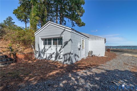 Tiny photo for 560 Eubank Landing Road Rd, Topping, VA 23169 (MLS # 2533856)