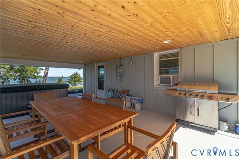 Tiny photo for 560 Eubank Landing Road Rd, Topping, VA 23169 (MLS # 2533856)