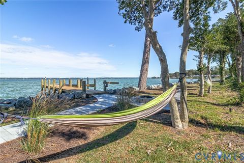 Tiny photo for 560 Eubank Landing Road Rd, Topping, VA 23169 (MLS # 2533856)