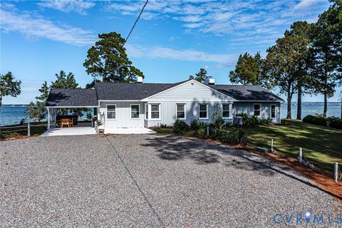 Tiny photo for 560 Eubank Landing Road Rd, Topping, VA 23169 (MLS # 2533856)