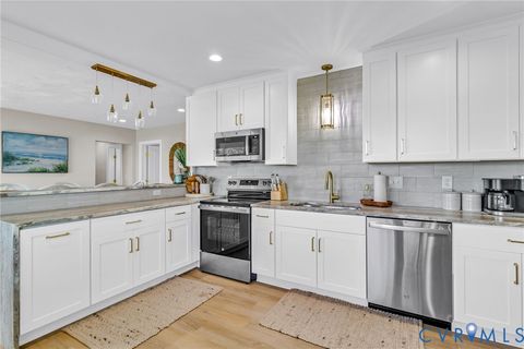 Tiny photo for 560 Eubank Landing Road Rd, Topping, VA 23169 (MLS # 2533856)