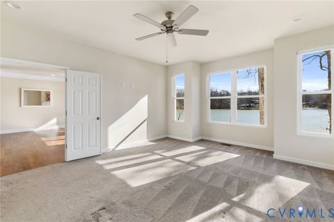 Tiny photo for 401 Land Or Drive, Ruther Glen, VA 22546 (MLS # 2610594)