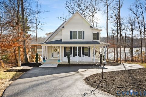 Tiny photo for 401 Land Or Drive, Ruther Glen, VA 22546 (MLS # 2610594)