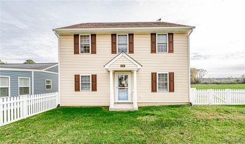 A home in Dunnsville