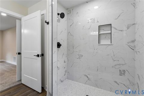 Tiny photo for 511 Old Lakeside Drive, Yorktown, VA 23692 (MLS # 2619149)