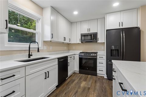 Tiny photo for 511 Old Lakeside Drive, Yorktown, VA 23692 (MLS # 2619149)