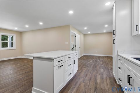 Tiny photo for 511 Old Lakeside Drive, Yorktown, VA 23692 (MLS # 2619149)