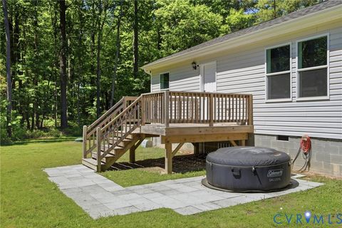 Tiny photo for 93 Faraway Road, Saluda, VA 23149 (MLS # 2612490)