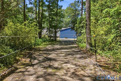 Tiny photo for 93 Faraway Road, Saluda, VA 23149 (MLS # 2612490)