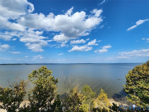 Tiny photo for 1563 Sunken Meadow Road, Spring Grove, VA 23881 (MLS # 2624867)