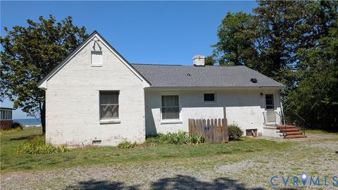 Tiny photo for 178 White Gate Drive, Ophelia, VA 22473 (MLS # 2616840)