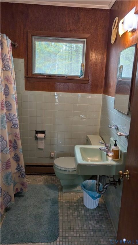 Tiny photo for 178 White Gate Drive, Ophelia, VA 22473 (MLS # 2616840)